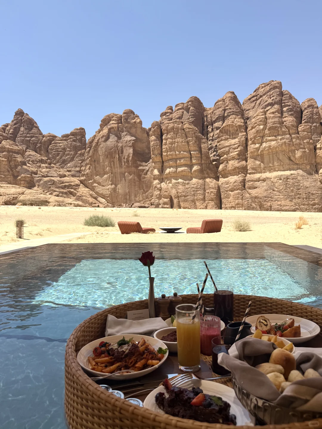 Alula🇸🇦来到了孤独星球