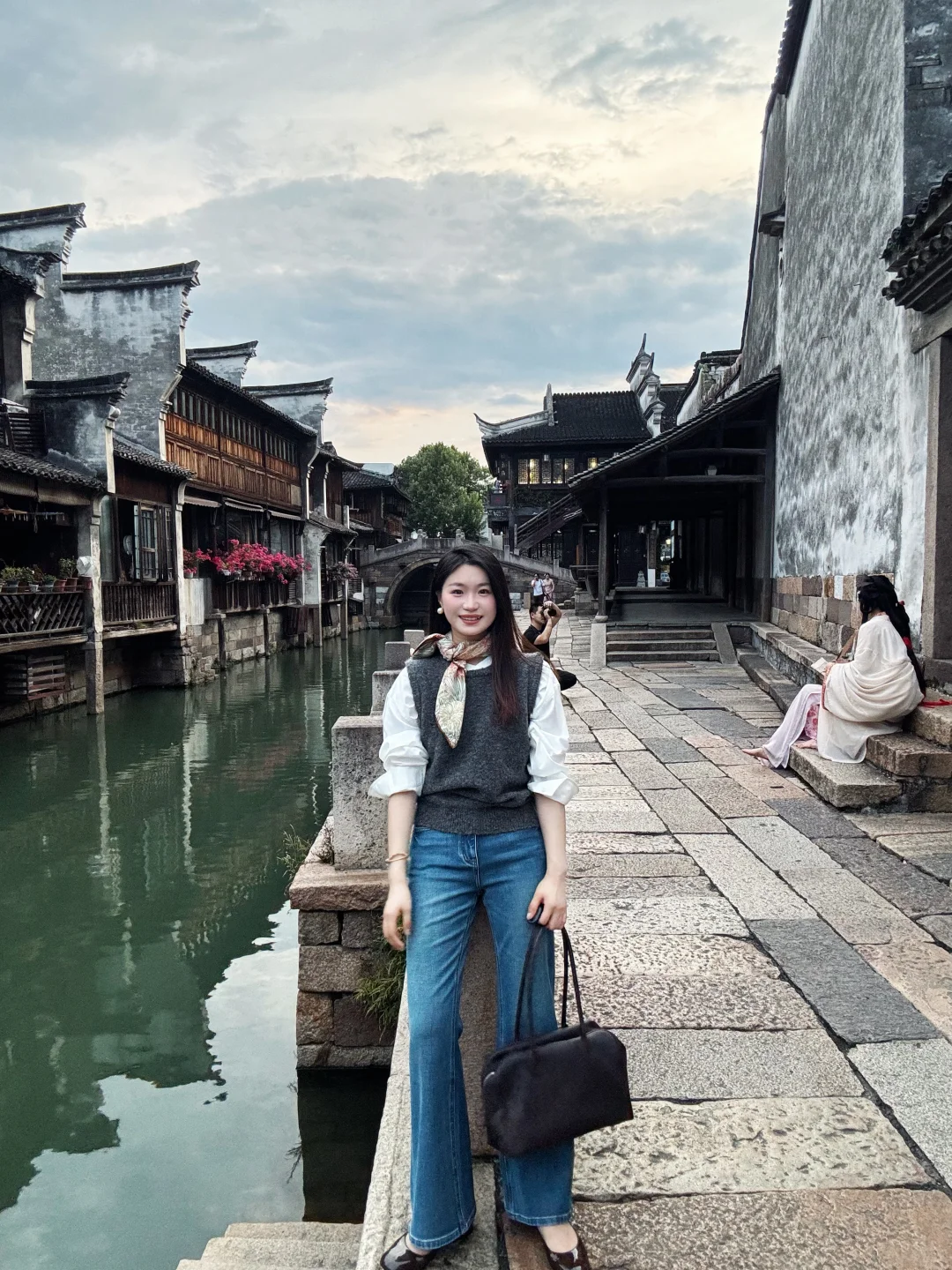在乌镇拍的一些照片🍂（穿搭合集篇）