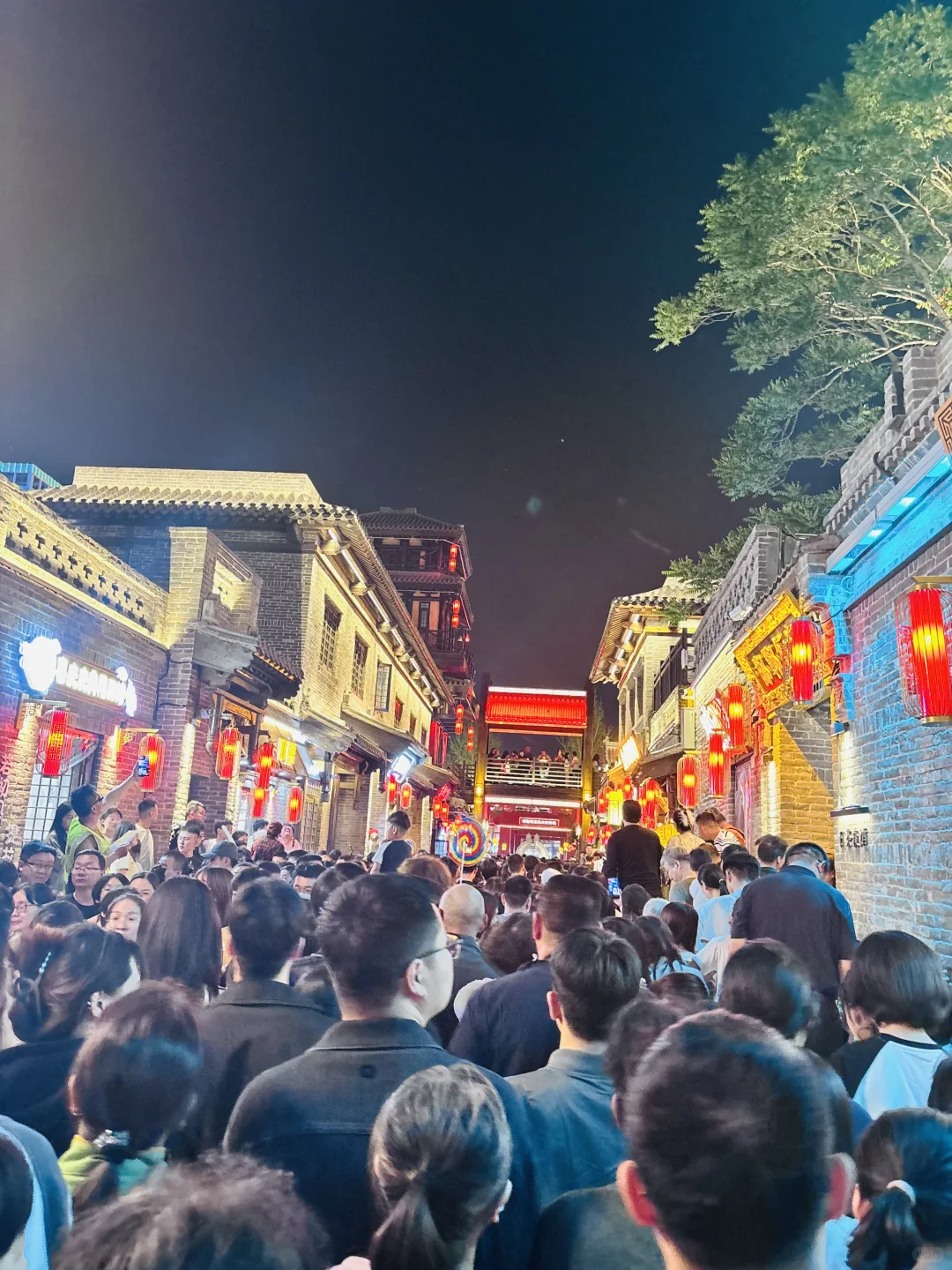 ✨救命!在邯郸道偶遇黄金楼开业点灯仪式!这