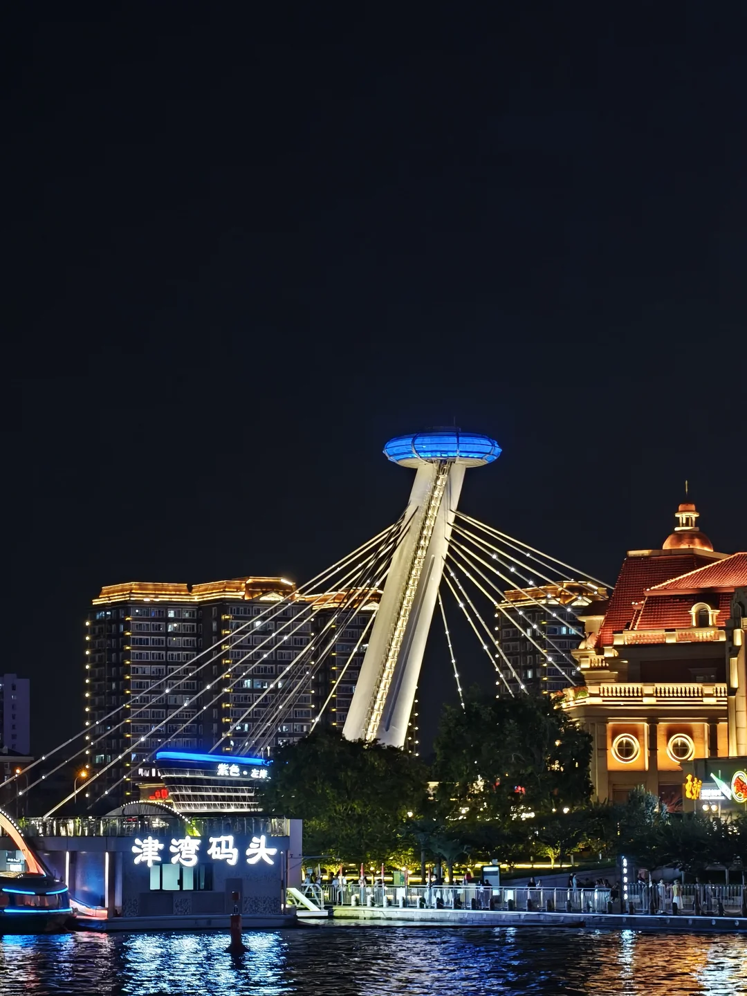 为了这18张照片,我特意飞了趟天津
