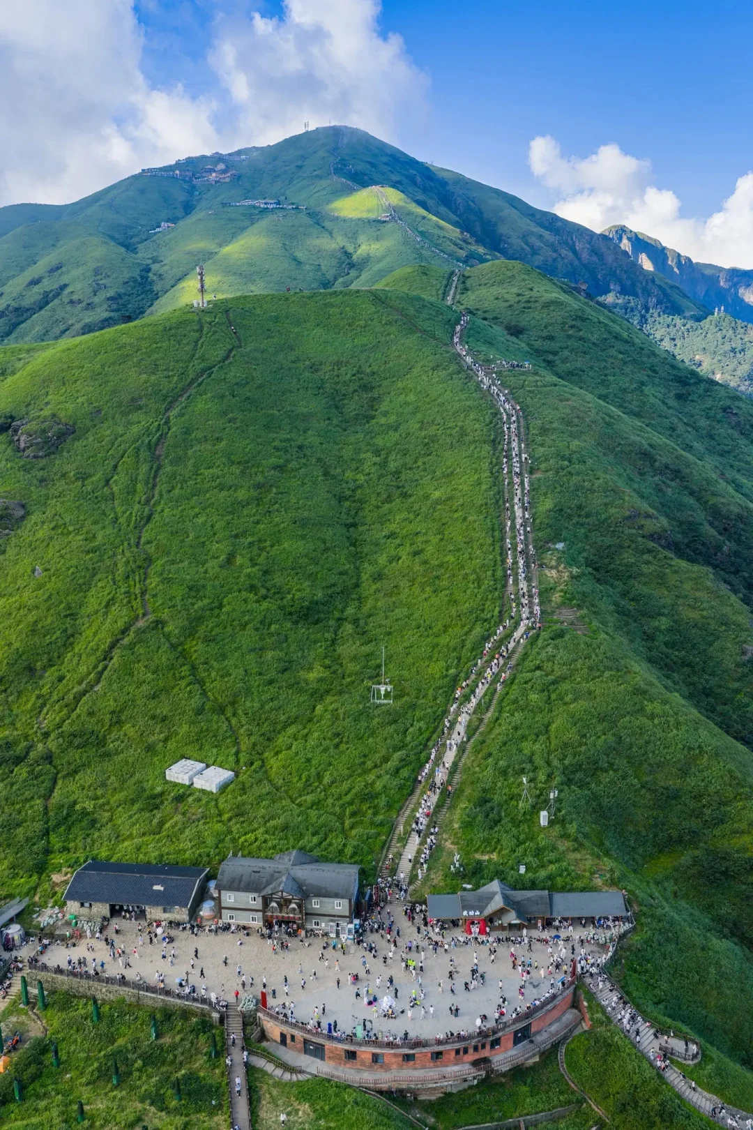 此生必爬的10座山！都爬过就算是户外大神