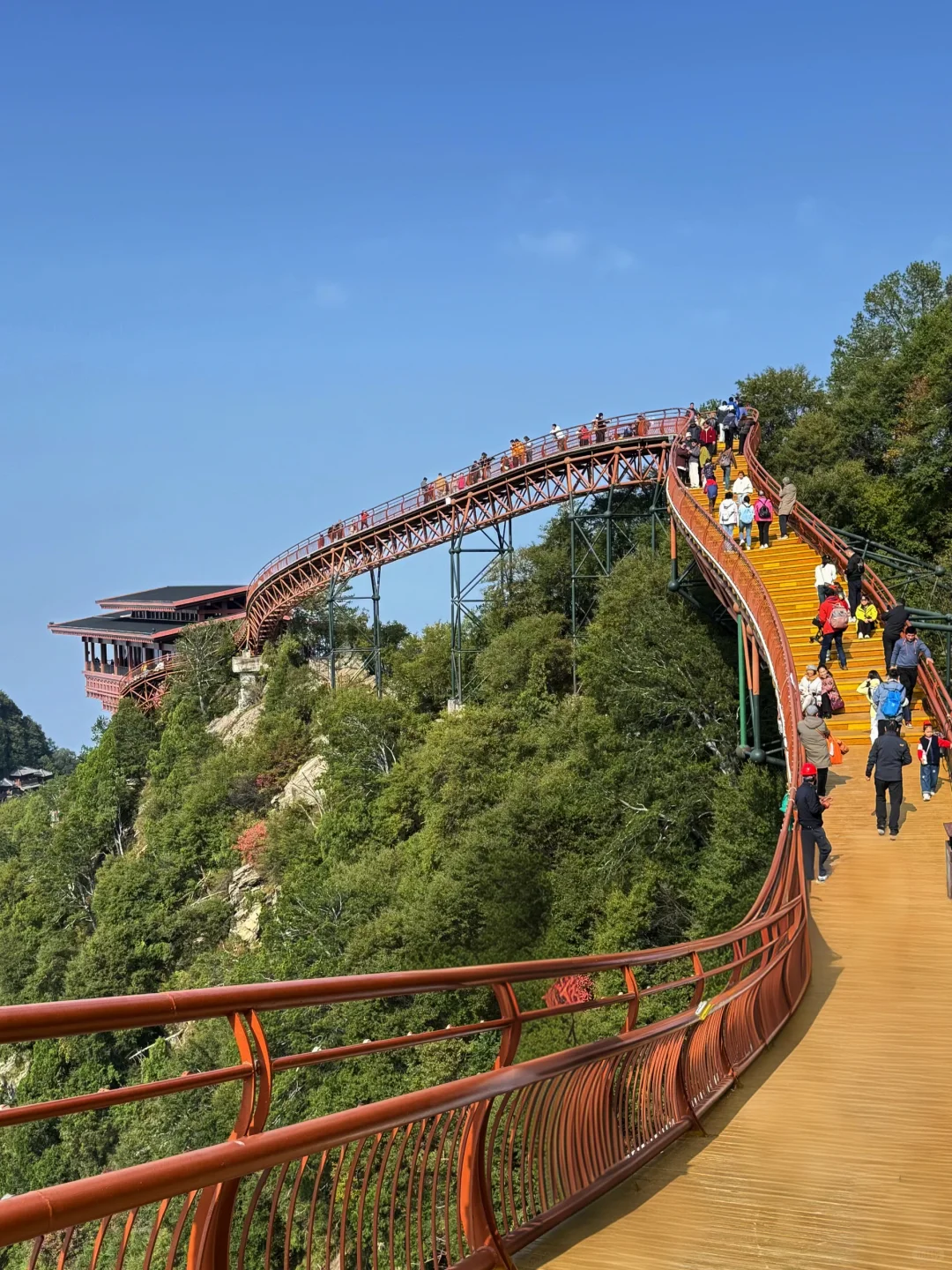 西安🚗1h,带娃去看秋景,黄金瀑布,美翻了