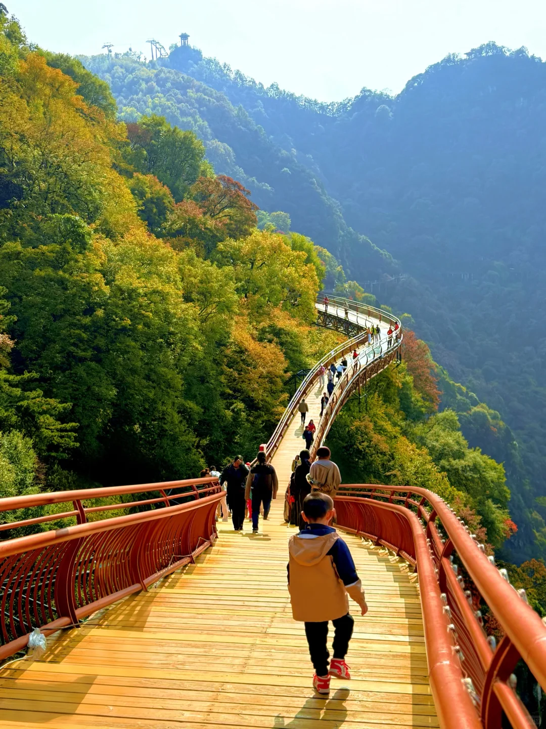 西安🚗1h,带娃去看秋景,黄金瀑布,美翻了