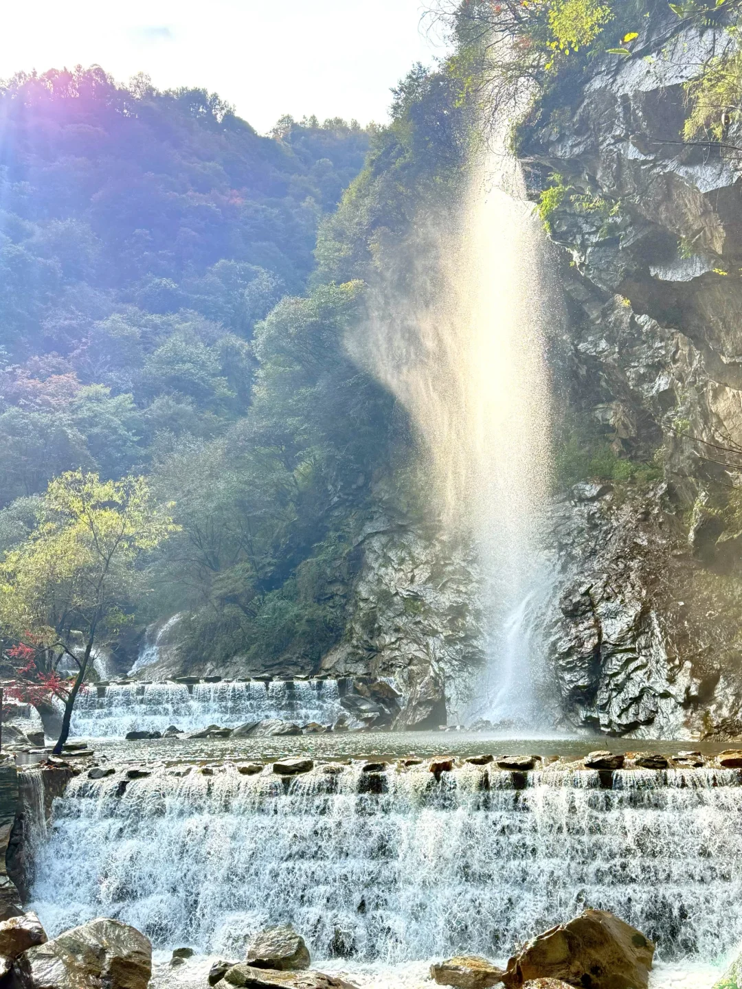 西安🚗1h,带娃去看秋景,黄金瀑布,美翻了