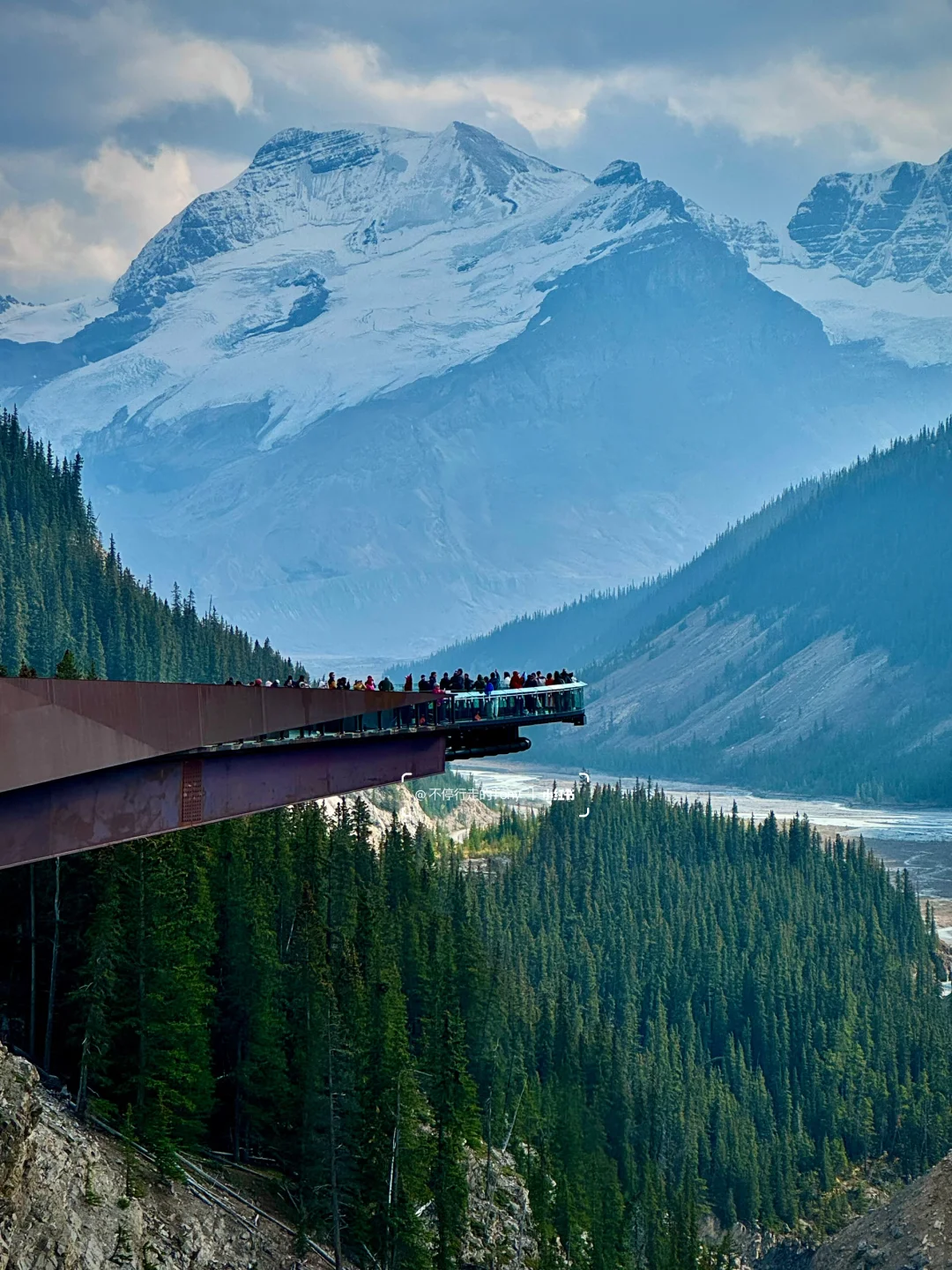 人生建议：去趟秋天的加拿大公路旅游一次🍁