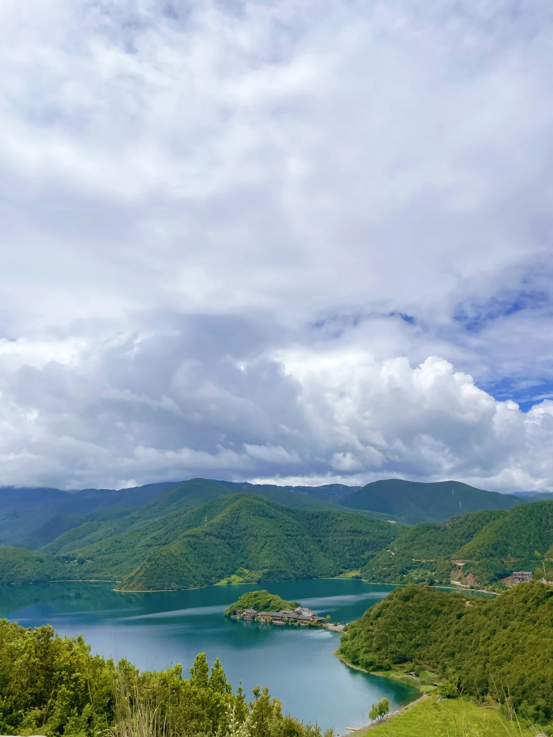 手机里的云川交汇——泸沽湖