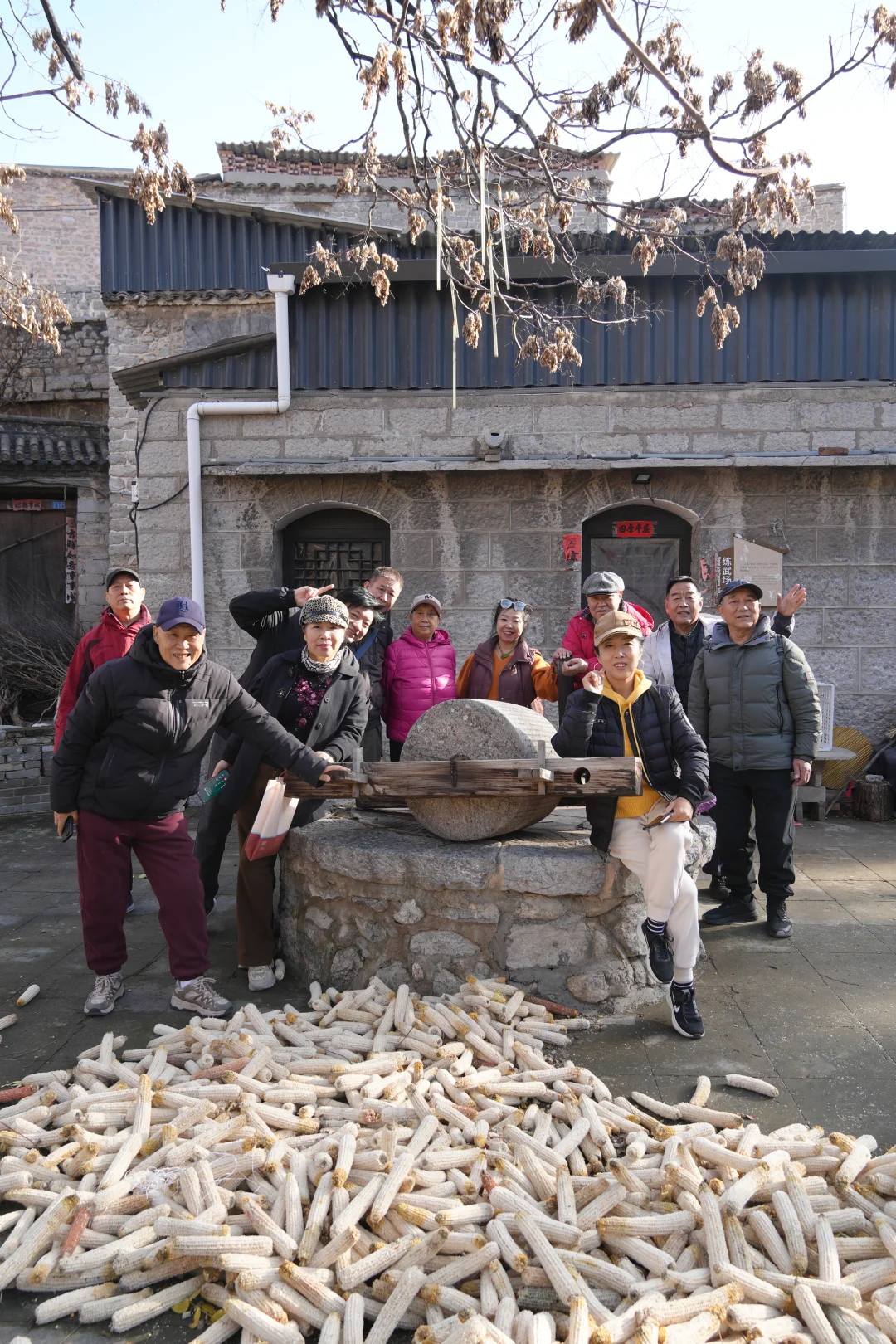 太行天路赏秋，和伙计们的金色合影