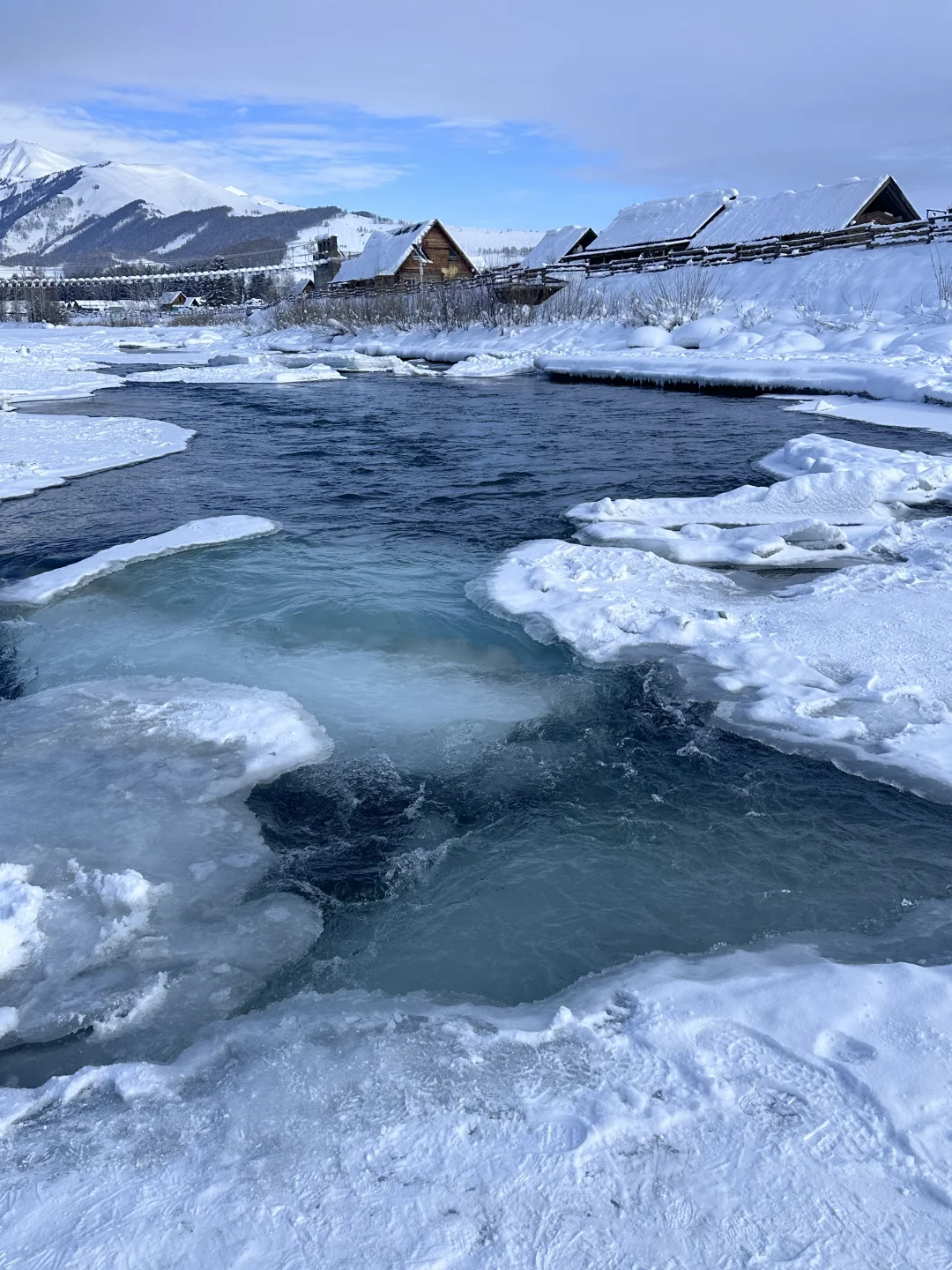 比冬天先来的是阿勒泰的回忆live