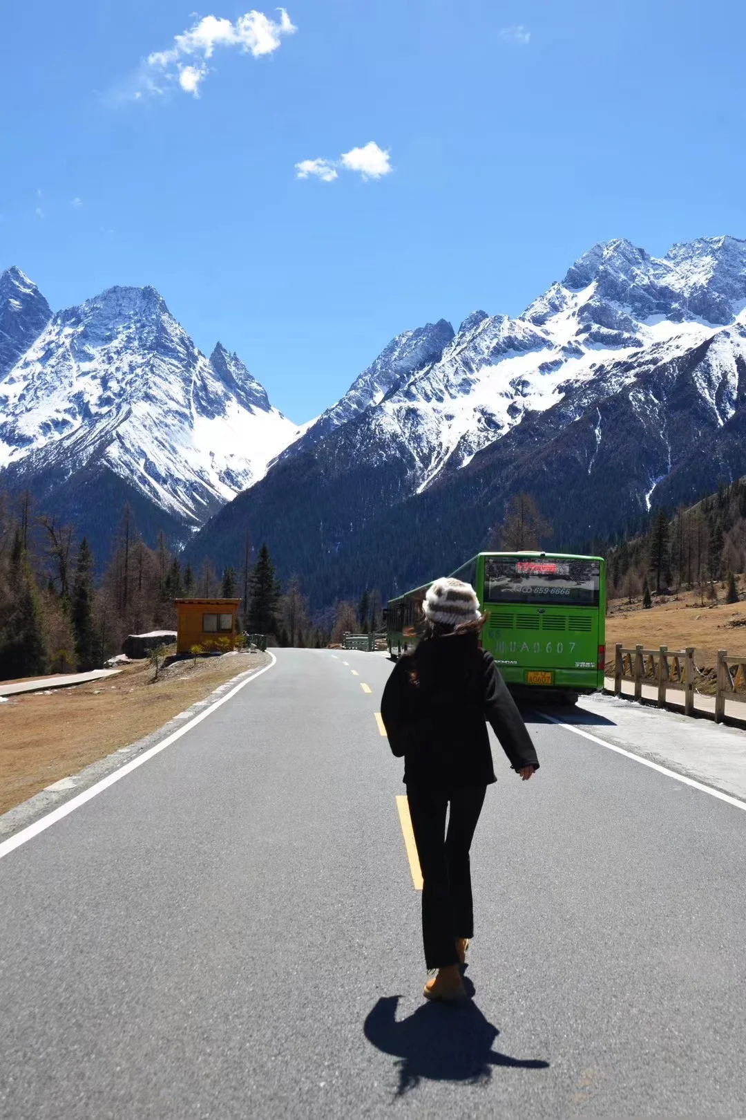 一个人要多出去走走