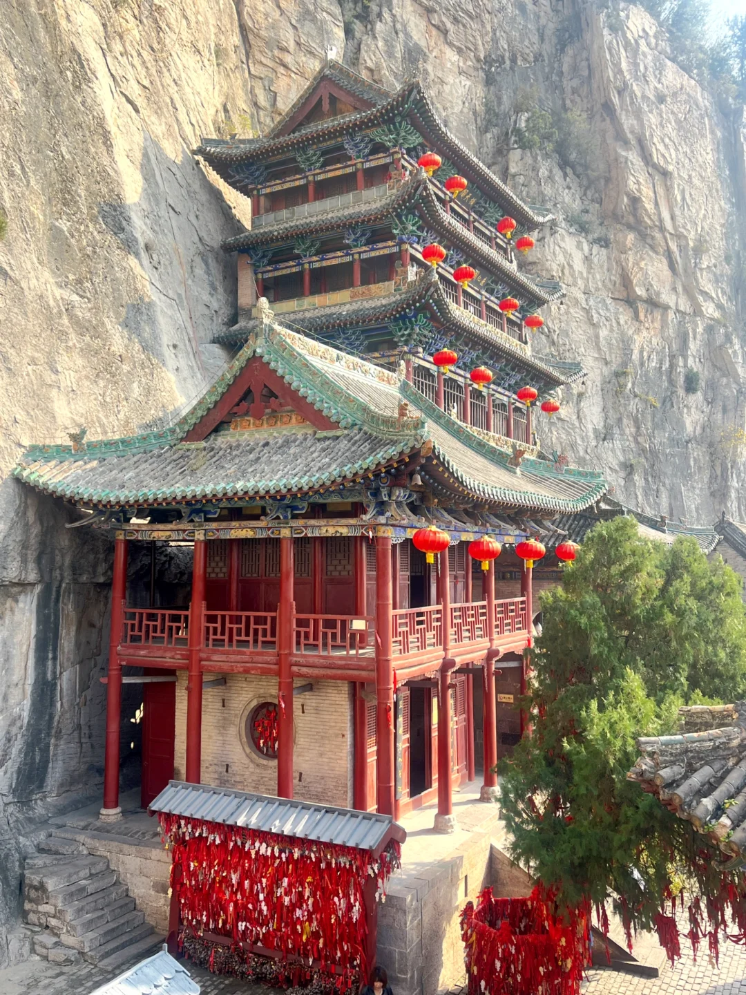 低调的5A景区——“活楼吊庙”娲皇宫