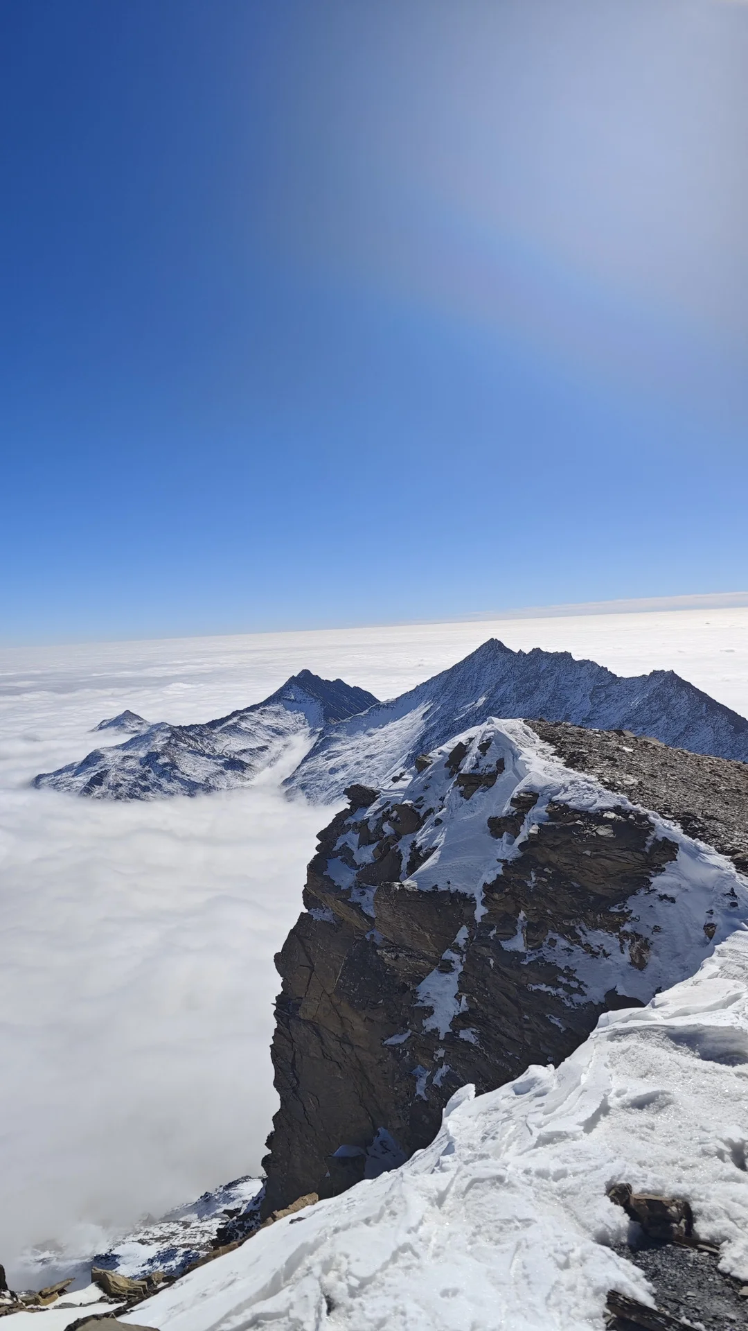 八角棚，四姑娘山绝佳倒影、日照金山观景点