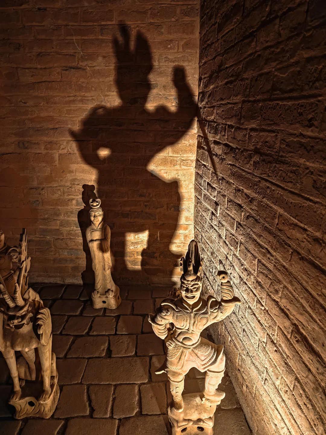 我很少用“震撼”来形容一座城市