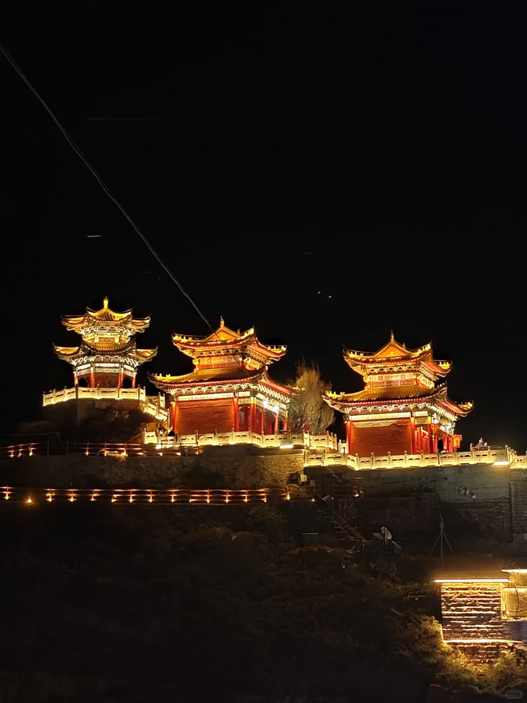 一人夜爬古武当山！29.9门票含电瓶车太