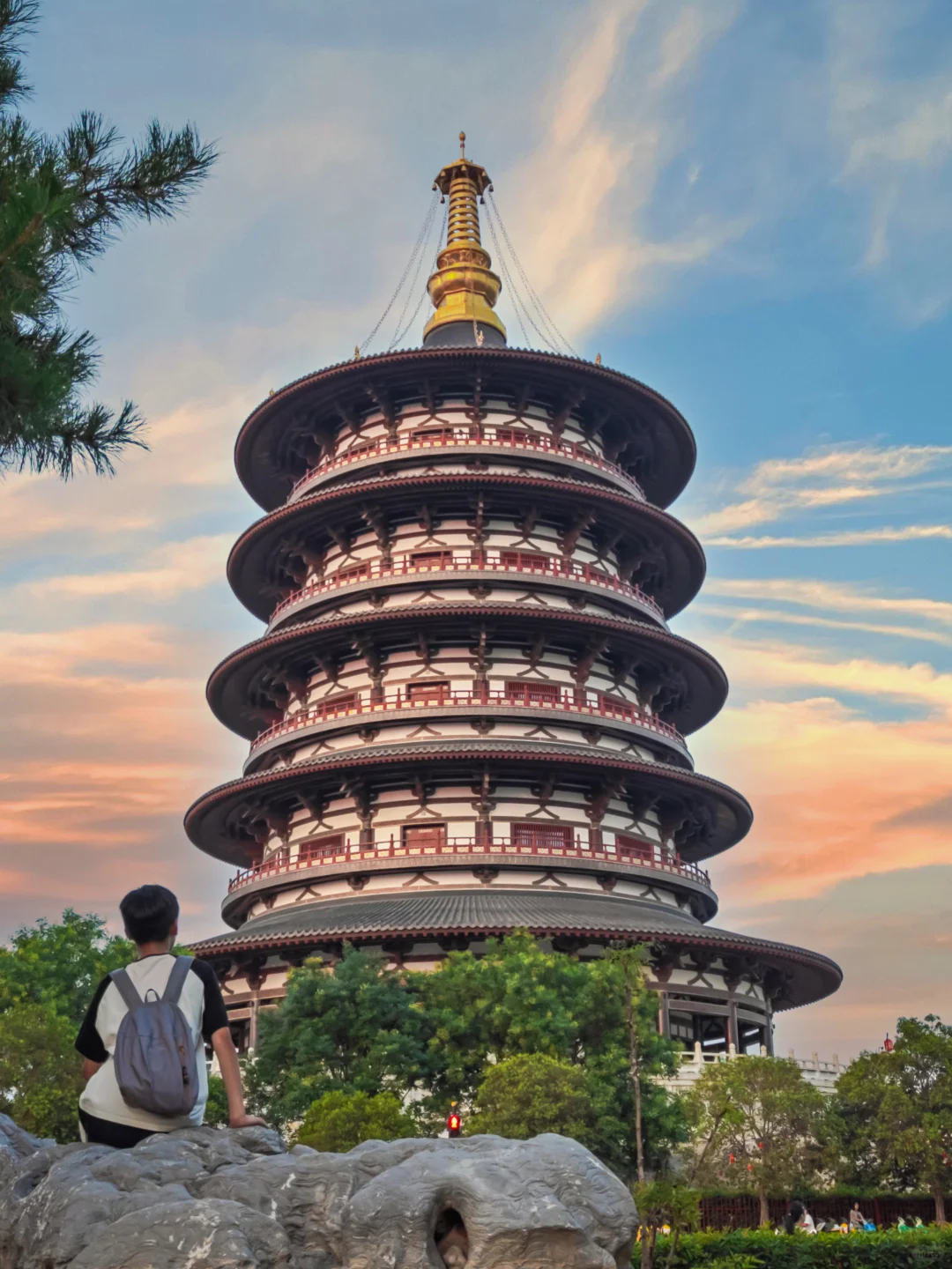 我很少用“震撼”来形容一座城市