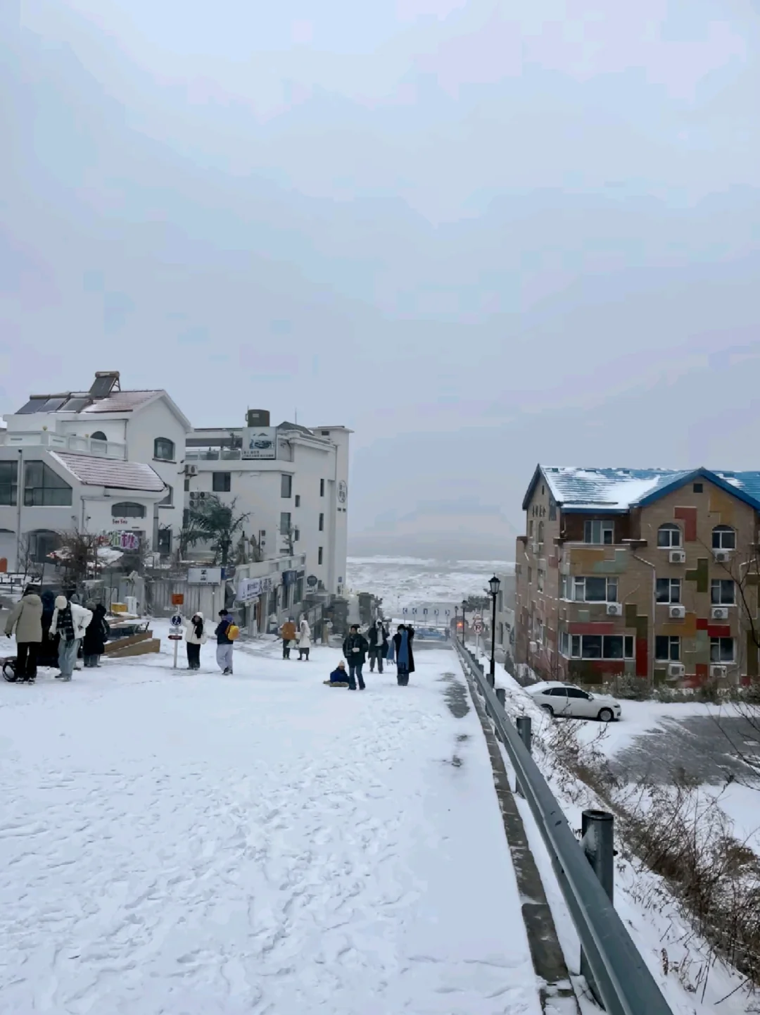别着急，威海下雪挨个踢你们！此贴为证！
