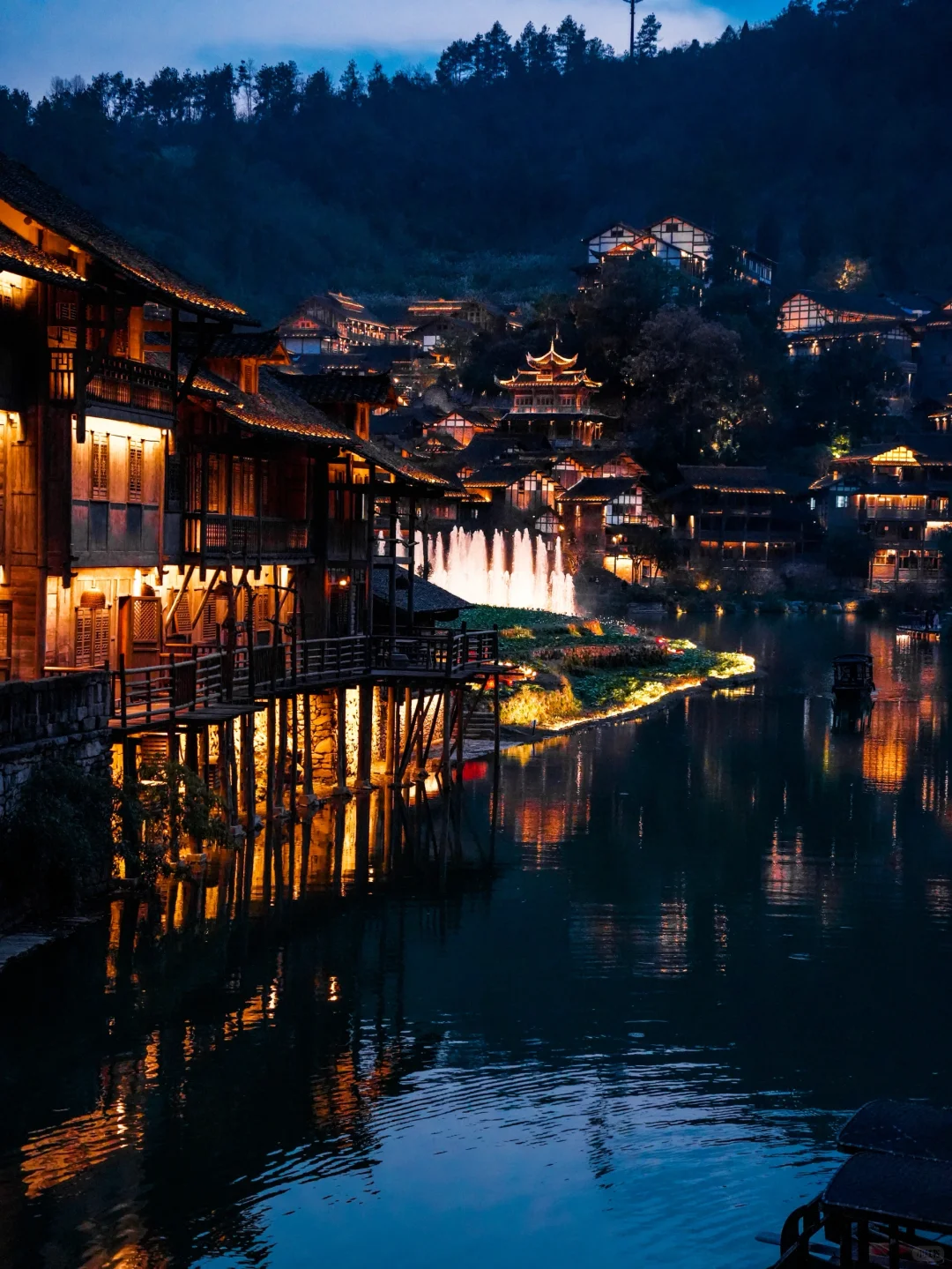 高铁直达❗走进黔北水墨丹青般的仙侠世界