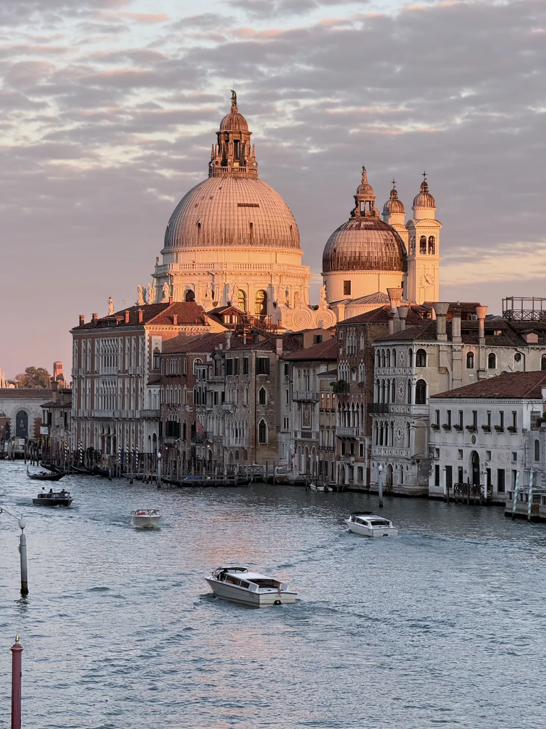 23岁女生‘欧洲八国30天solotrip｜一篇讲明白