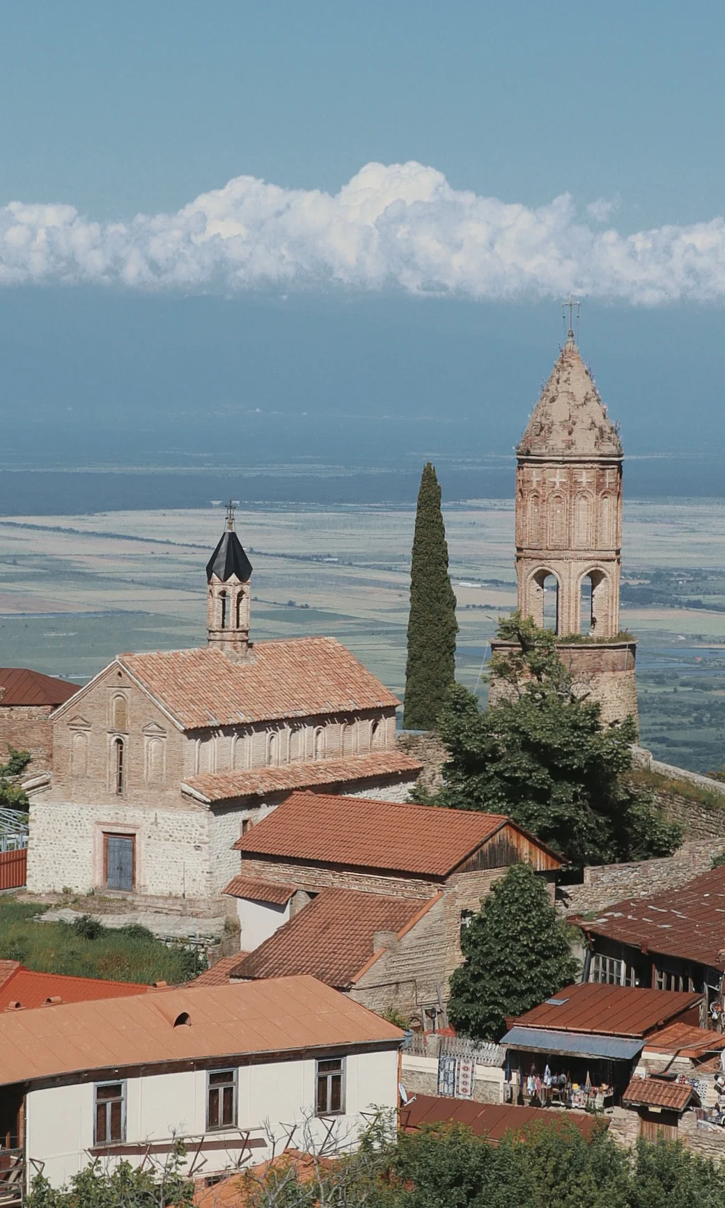 比新疆人少，比欧洲便宜，3k畅玩这两个免签国