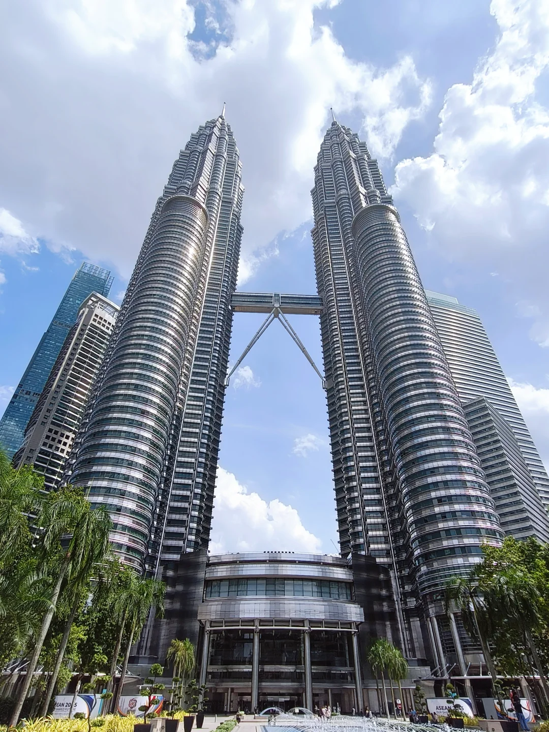 吉隆坡景點必須打卡的國油雙峰塔