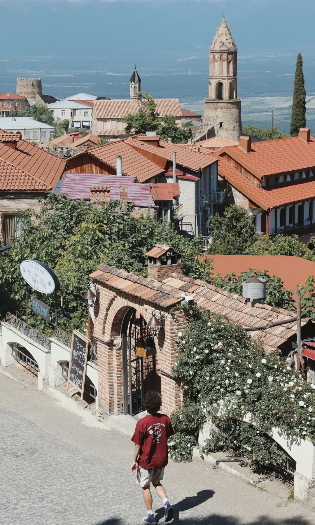 比新疆人少，比欧洲便宜，3k畅玩这两个免签国