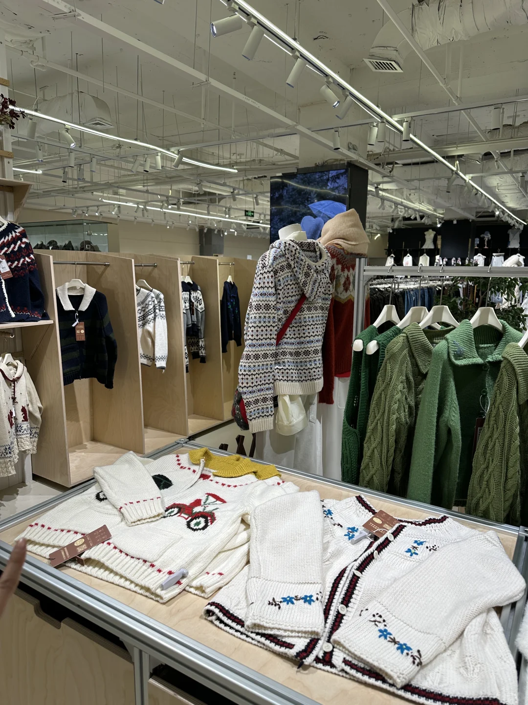 哈尔滨旅游穿搭！费尔岛毛衣好多好多！