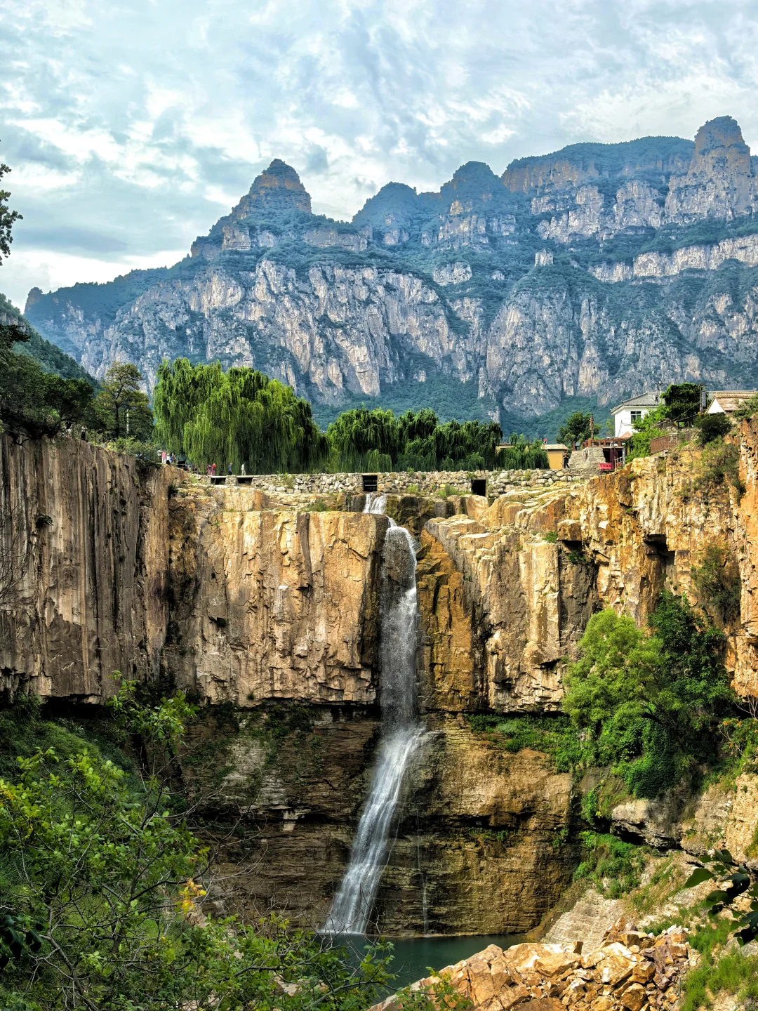 邯郸周边游:悬崖上的山村平顺虹霓村