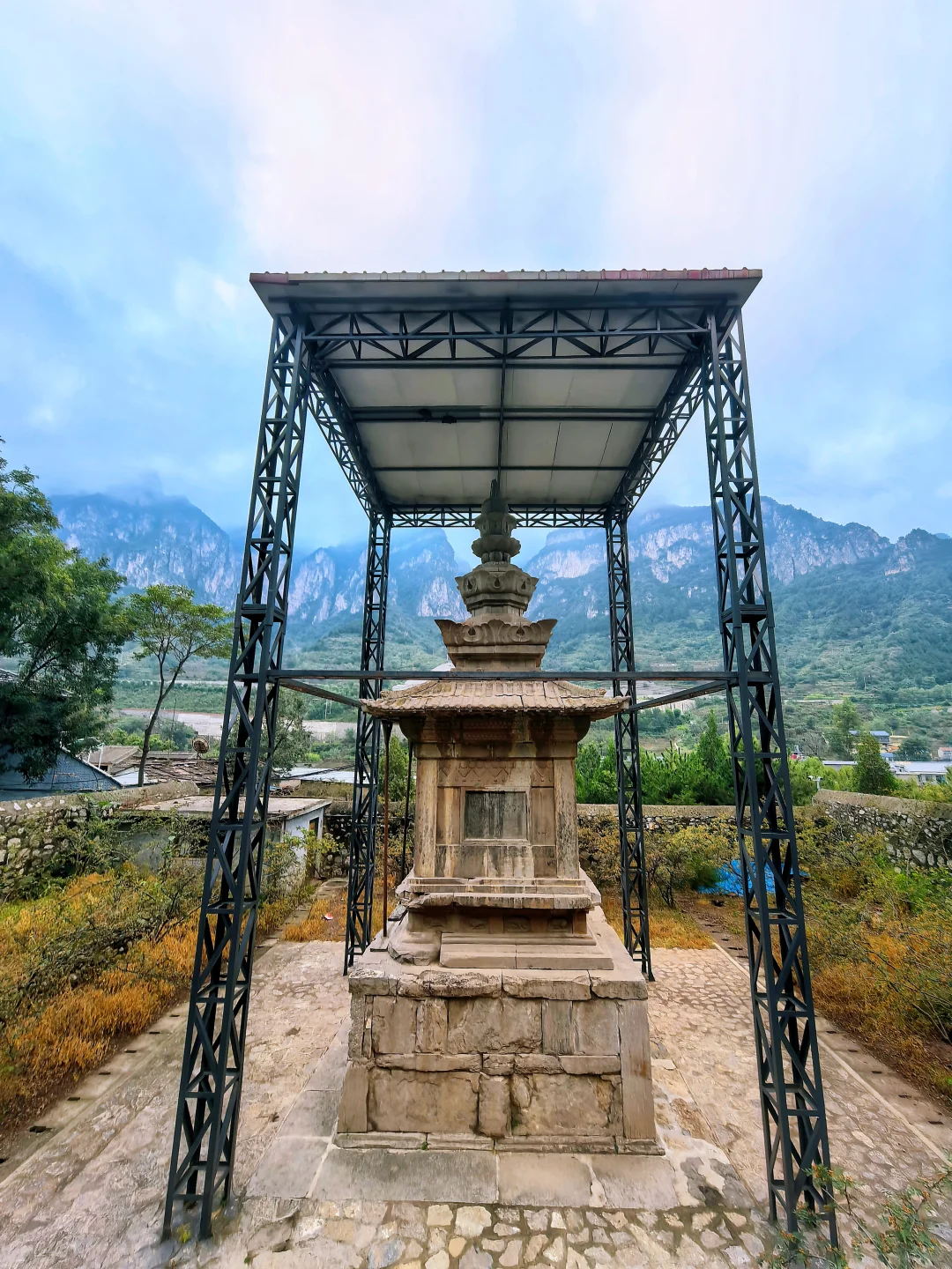 邯郸周边游:悬崖上的山村平顺虹霓村