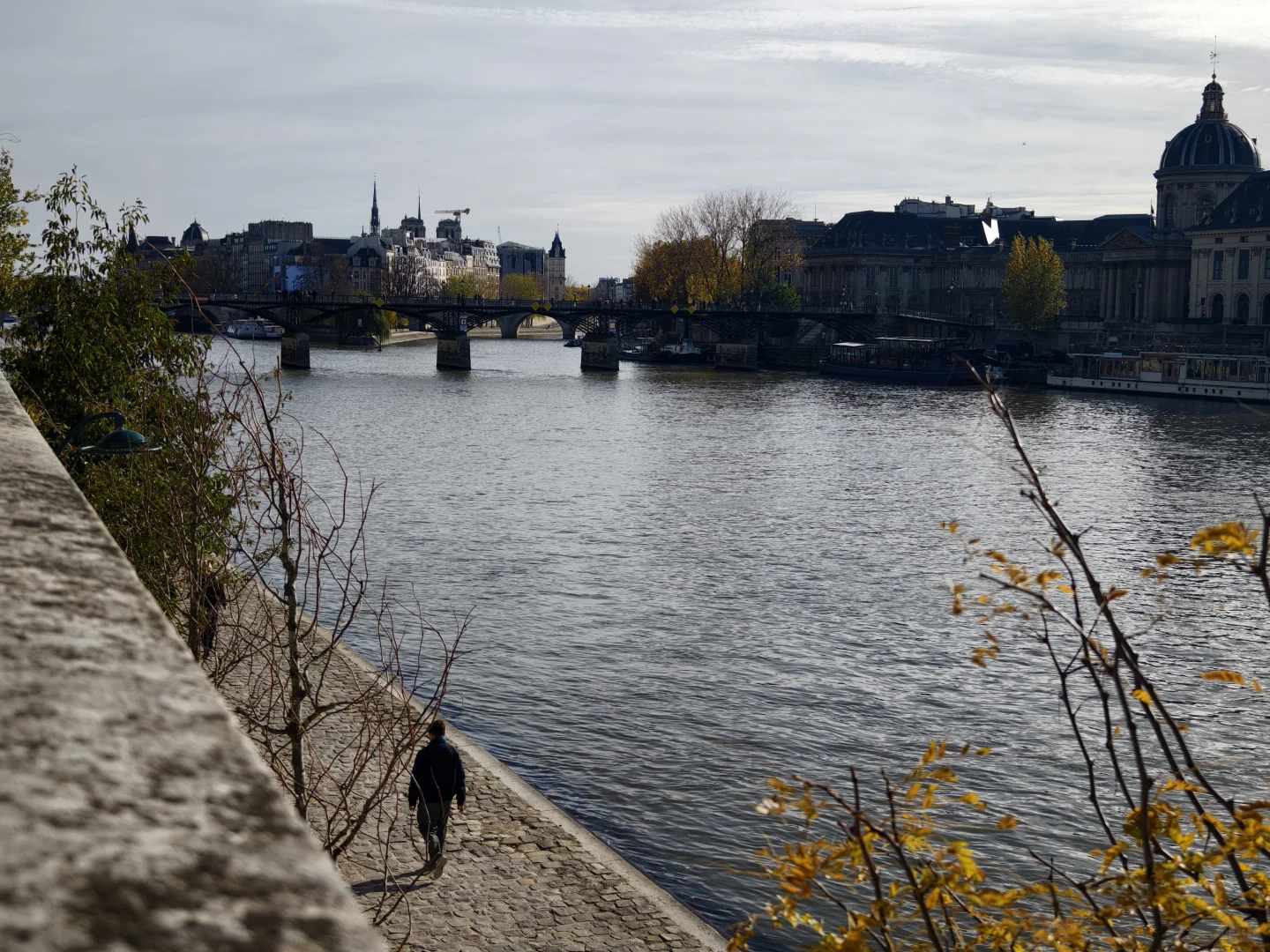 英国留子第一次去到了法国