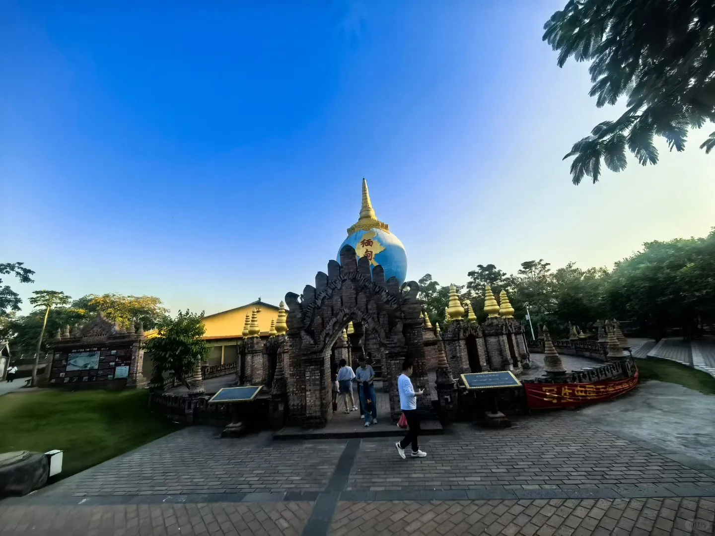 一国两寨、姐告口岸