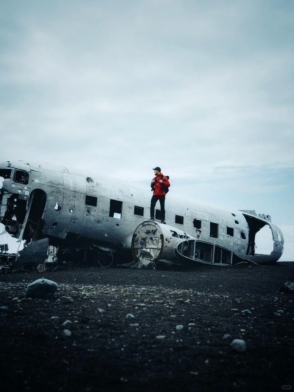 冰岛4日丨把冰川、瀑布、黑沙滩全装进行程