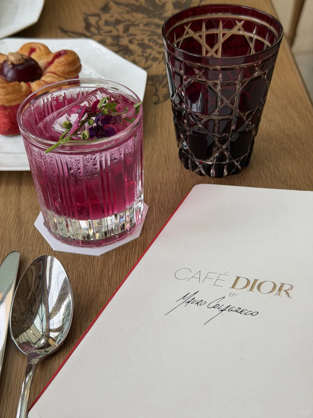 曼谷迪奥黄金屋｜一场鎏金与高定的绮梦✨