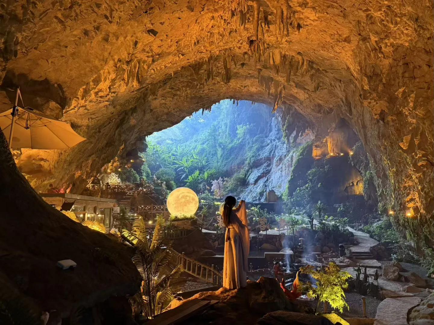 山河作伴，解锁景区N种打卡姿势