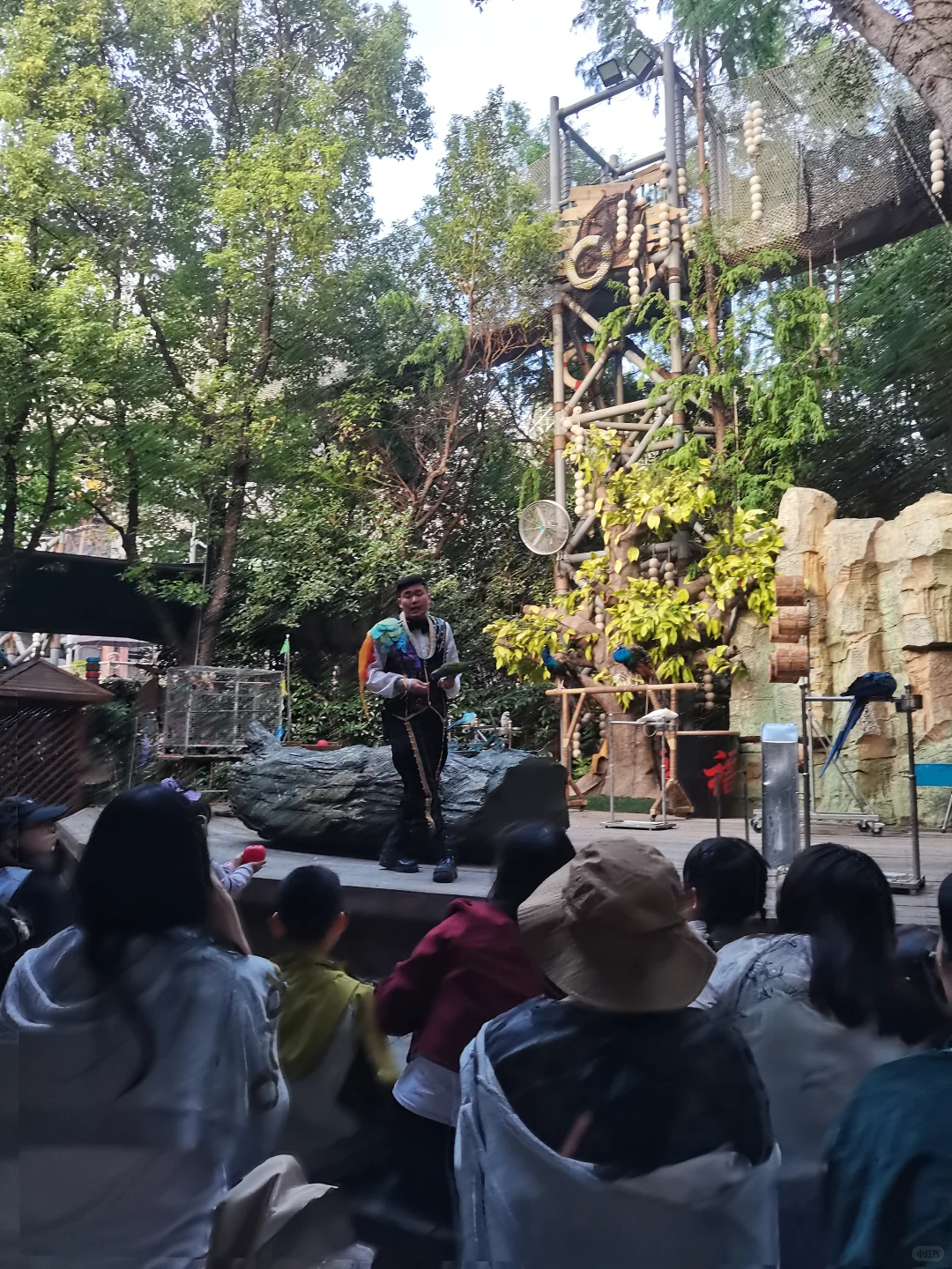 勇敢参与大地震演出，必玩景点