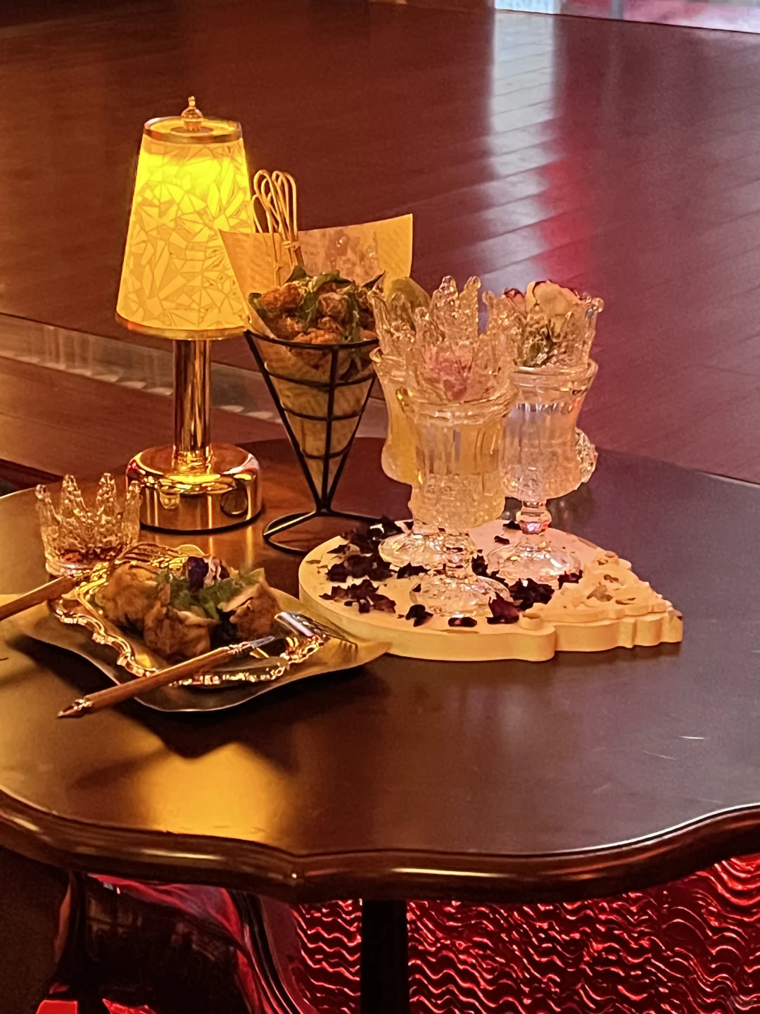 人生体验next level🎪🎭 热闹的不像国内！！！