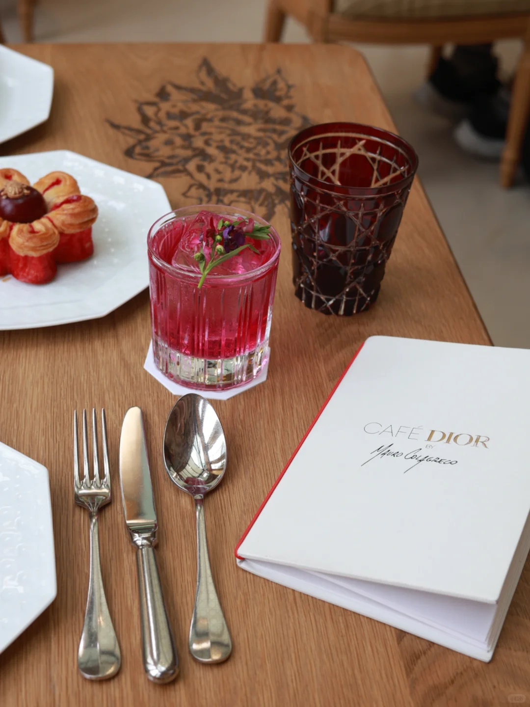 曼谷迪奥黄金屋｜一场鎏金与高定的绮梦✨