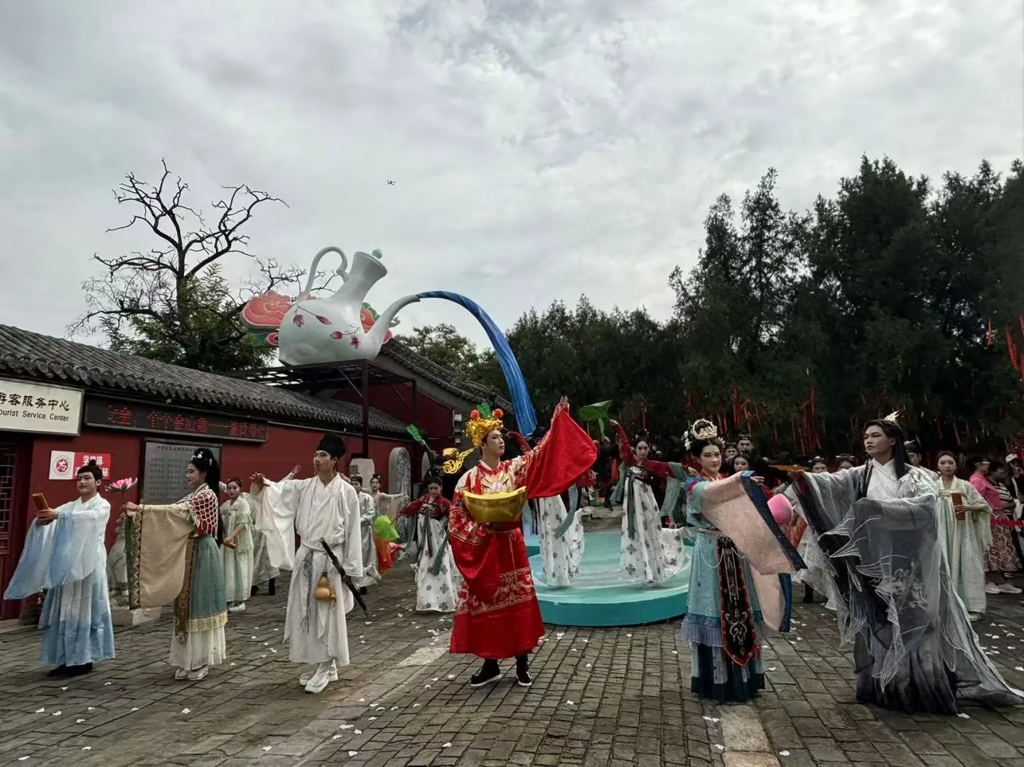 这哪是逛景区，明明是在演古装剧！