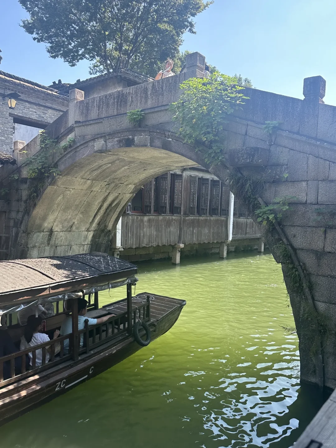 乌镇景区内!双人吃住玩船票门票555全包