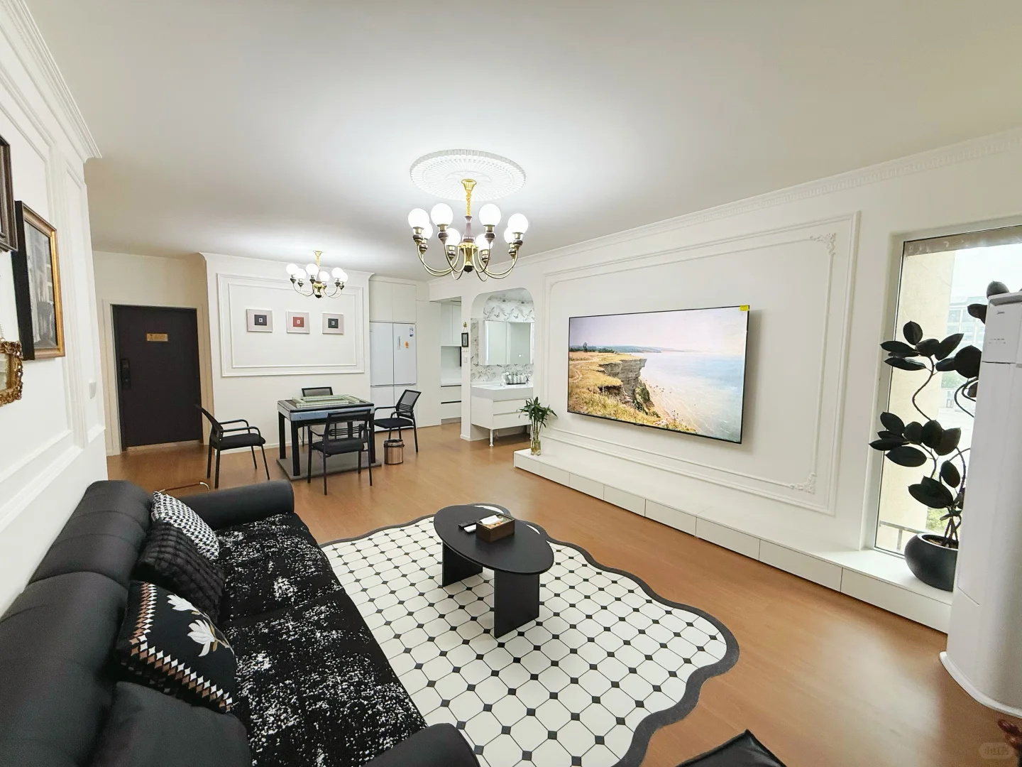 来开封玩的宝子们住我家吧，步行可达万岁山