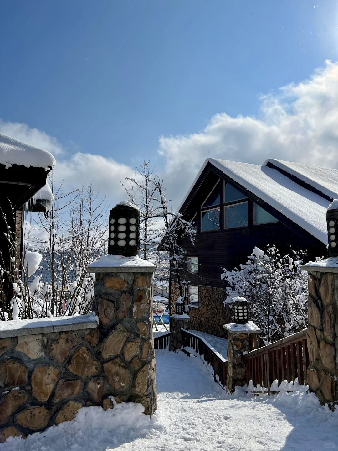 来成都住我家吧!128俩人😭雪景小木屋