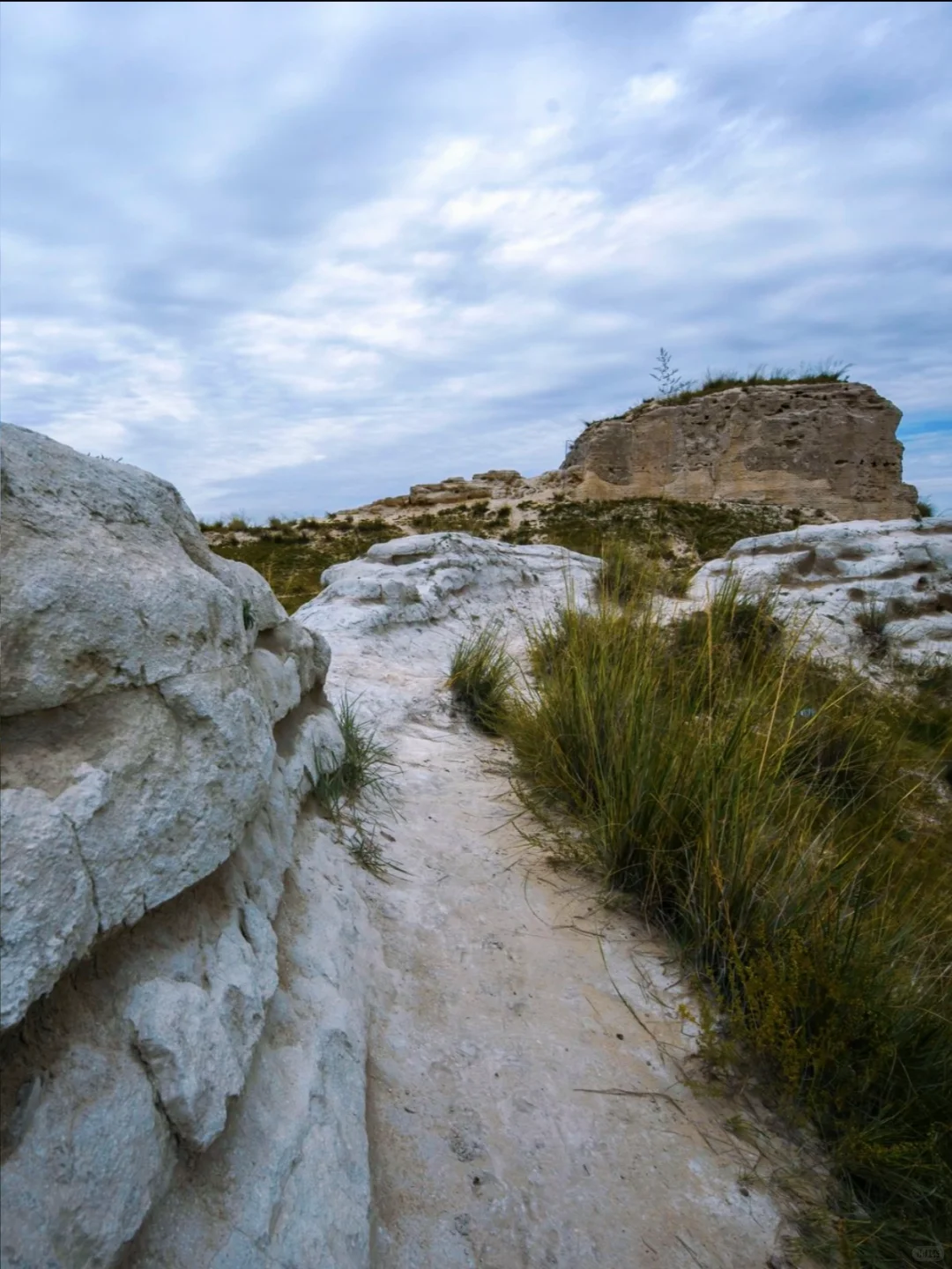 陕西榆林靖边波浪谷·统万城遗址龙城大峡谷