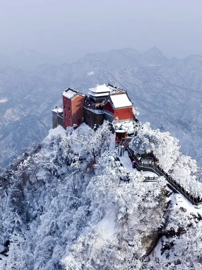 这个冬天总要来一次武当山吧！