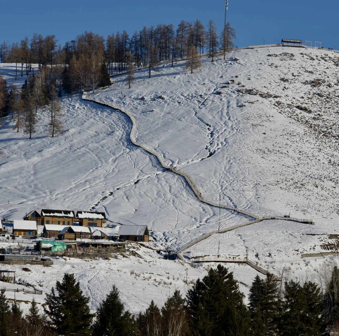 夕阳下的将军山、喀纳斯、白哈巴