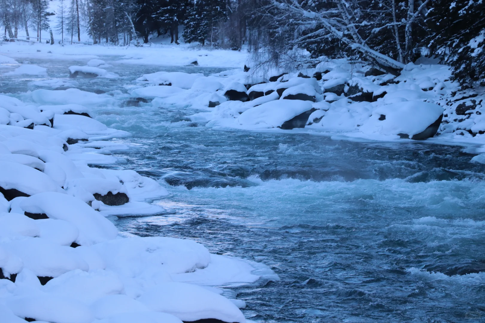 阿勒泰小众景点,蓝调堆堆雪