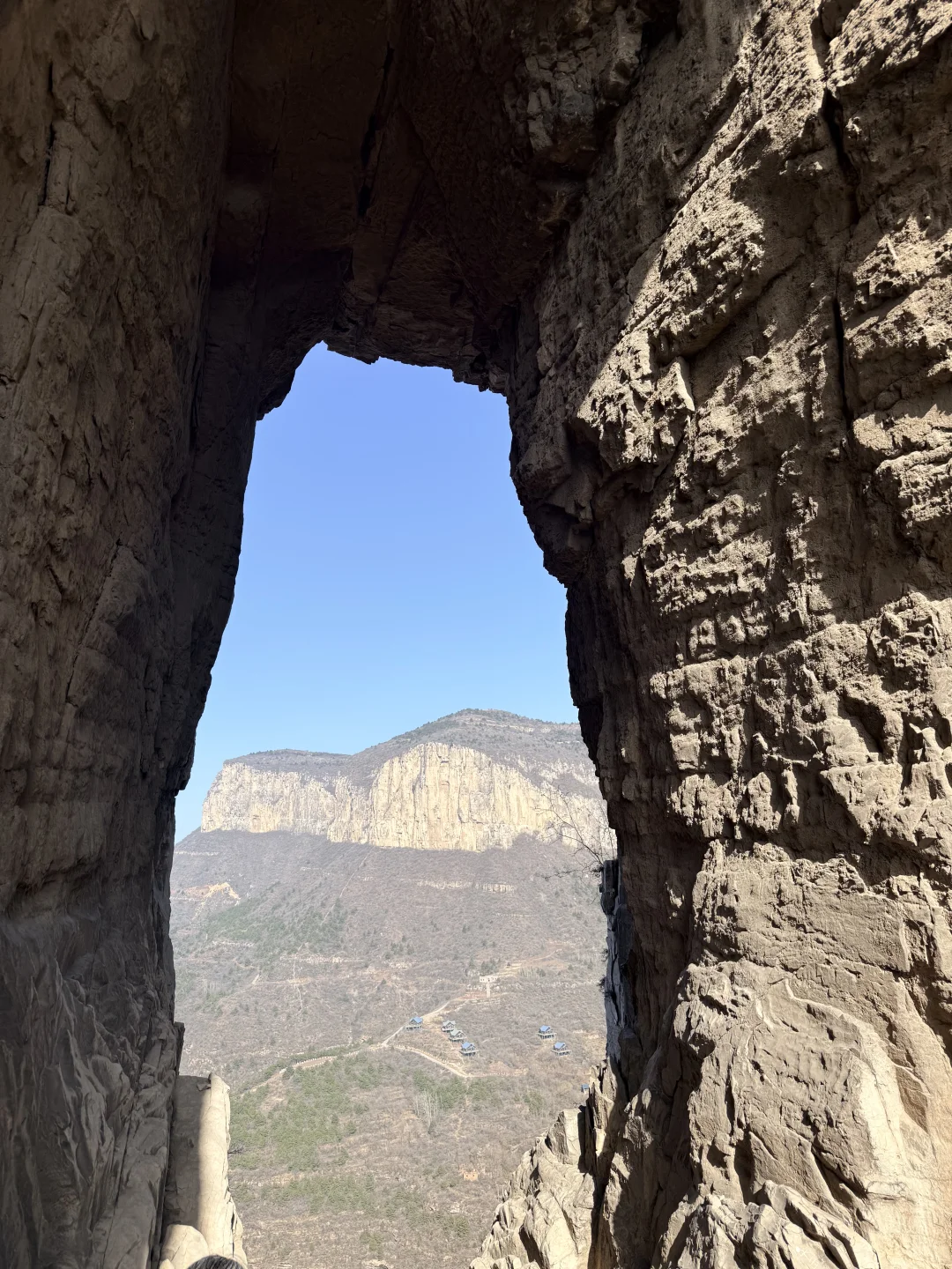 放下手机,带上孩子来爬山吧