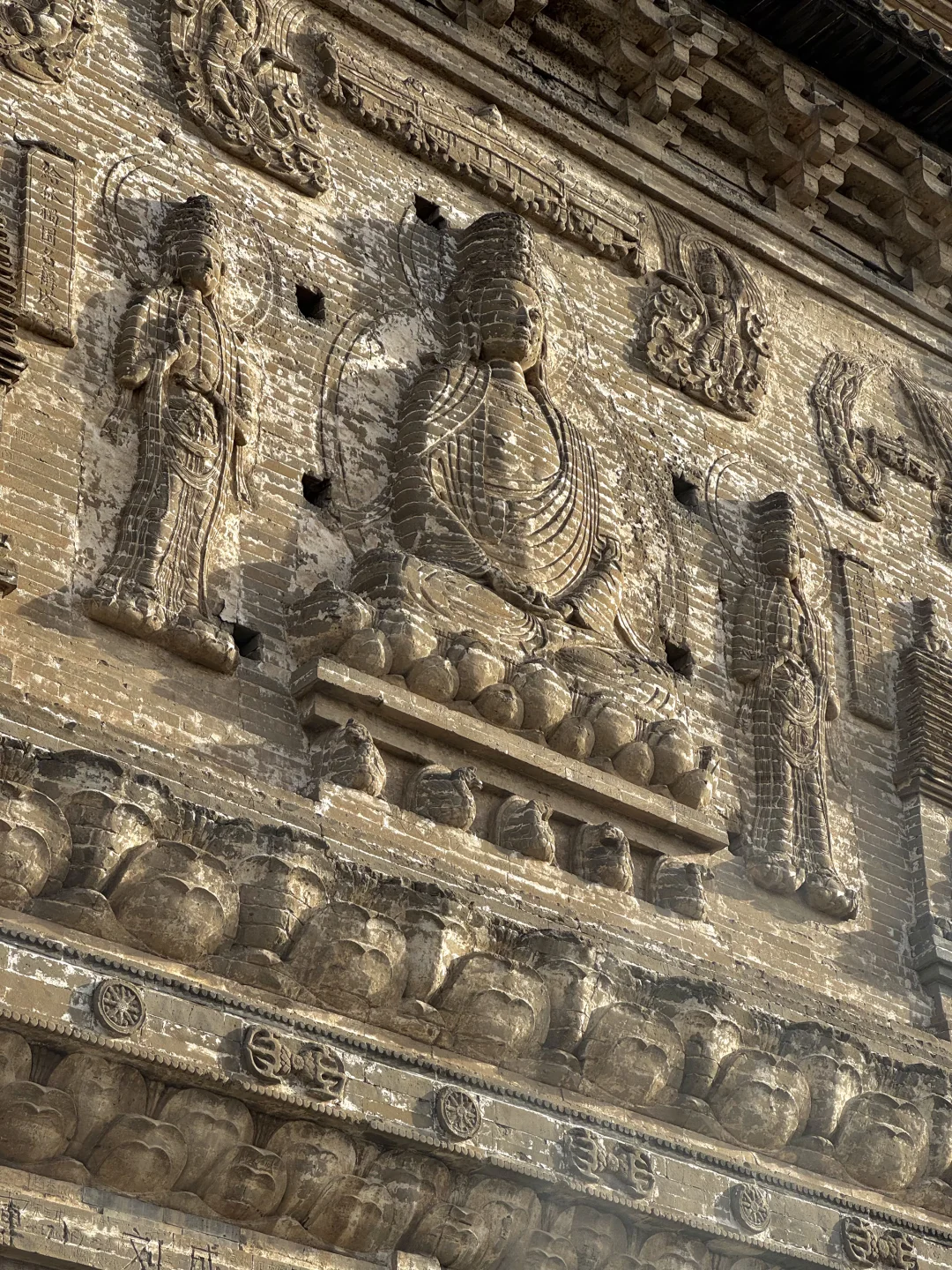 被辽宁惊到了!东北藏着个小敦煌-朝阳