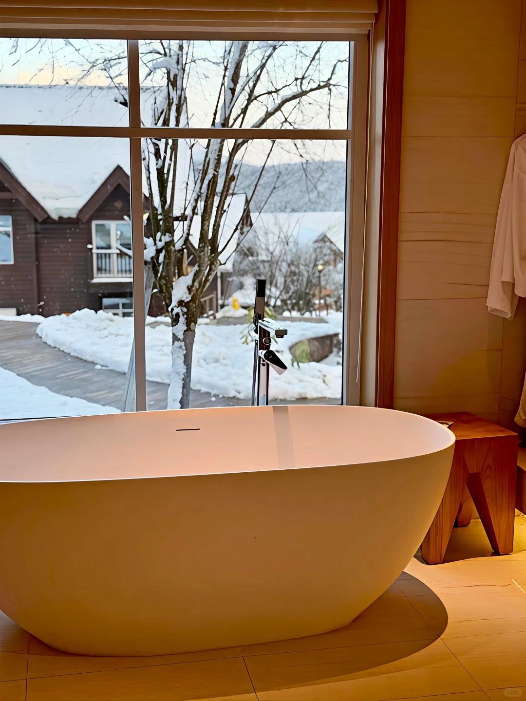 来成都住我家吧!128俩人😭雪景小木屋