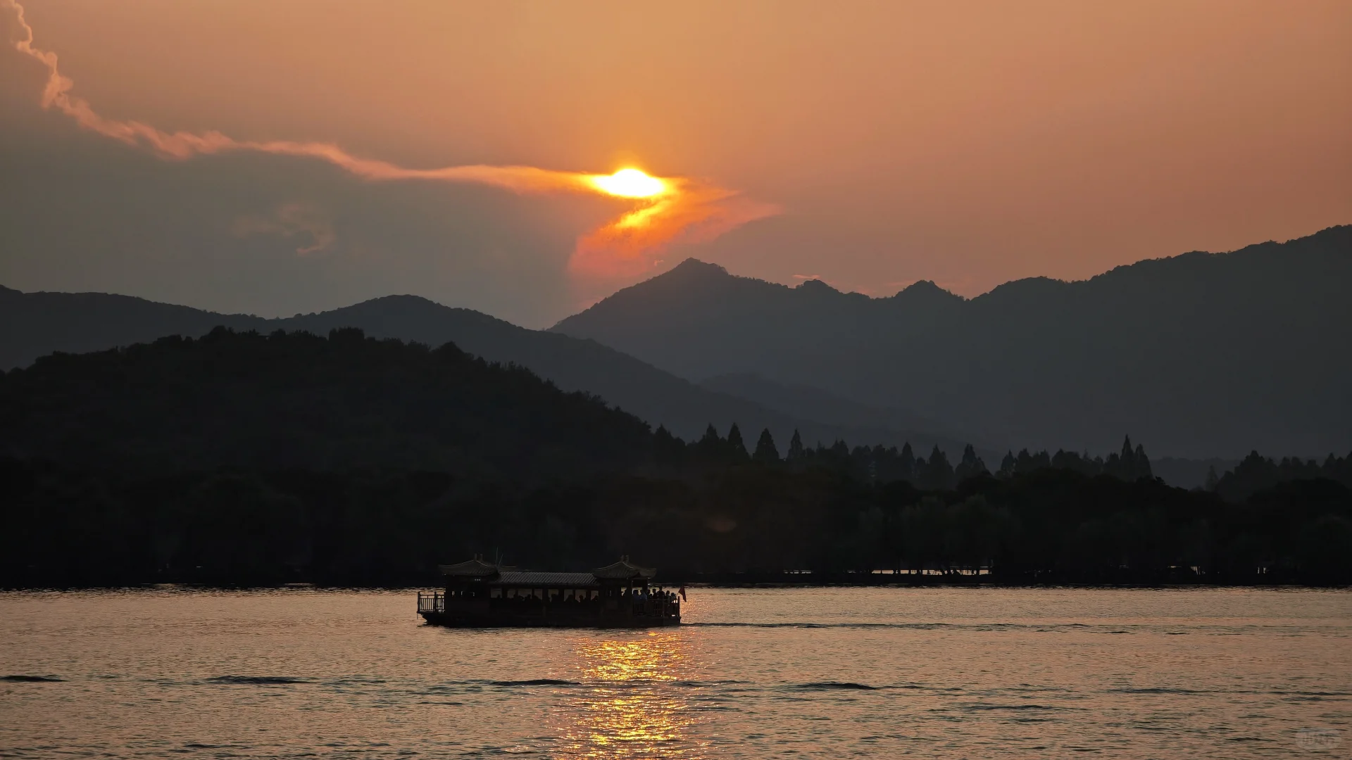 到底是谁把西湖评的5A景区！！！