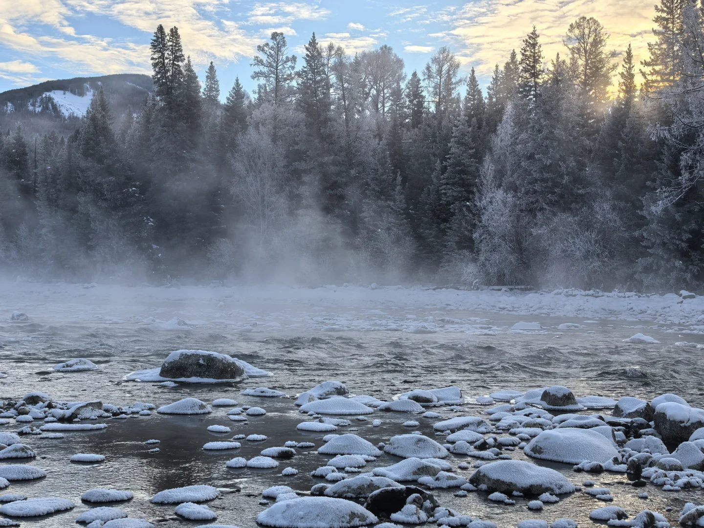 阿勒泰小众景点，蓝调堆堆雪