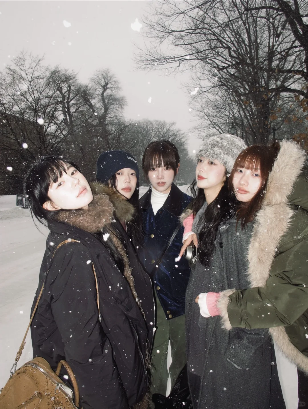 好喜欢这种氛围的旅游群像