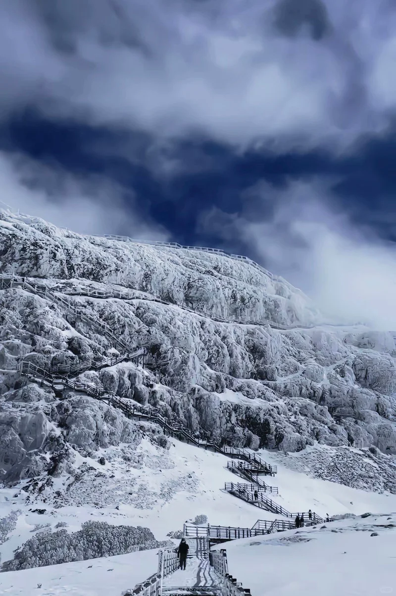 邂逅冰雪仙境❄️轿子雪山最新实况🏔️